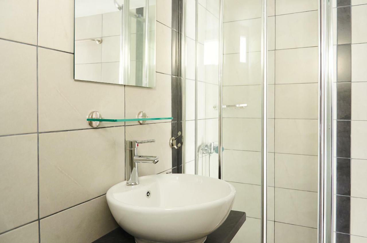 Spacious Apartment-600M From The Subway 雅典 外观 照片